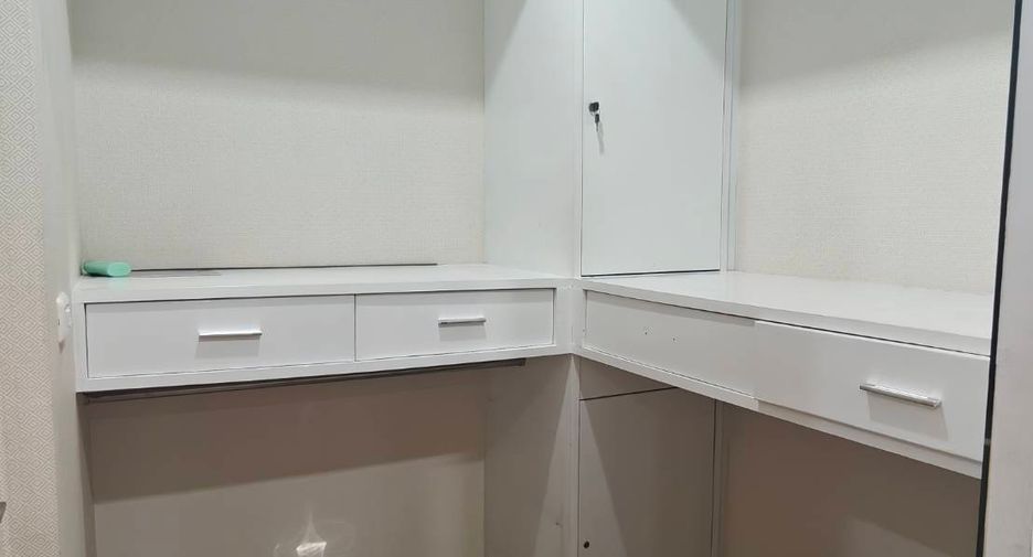 出租 4 卧室 独立屋 在 Prawet, 曼谷