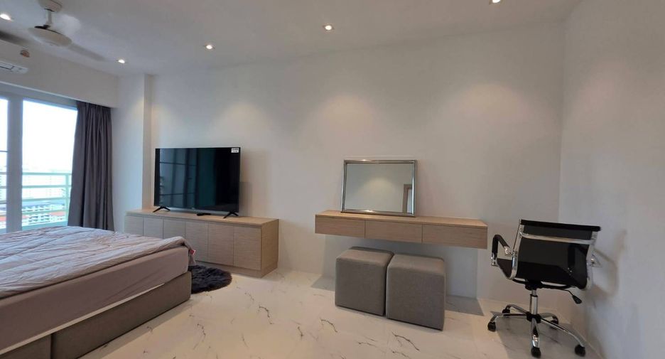 For rent 2 bedrooms condo in Bang Lamung, Chonburi