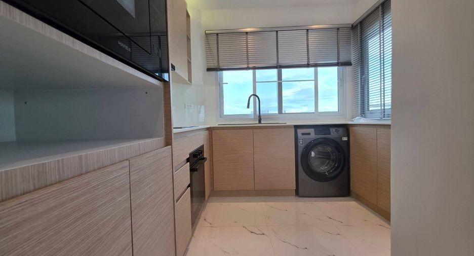 For rent 2 bedrooms condo in Bang Lamung, Chonburi