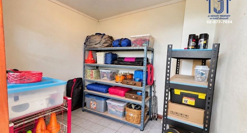 Casa en venta de 3 habitaciones en Sai Mai, Bangkok