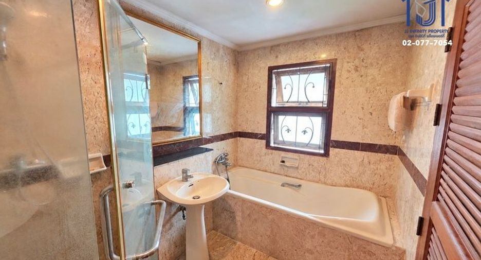 Casa en venta de 3 habitaciones en Sai Mai, Bangkok
