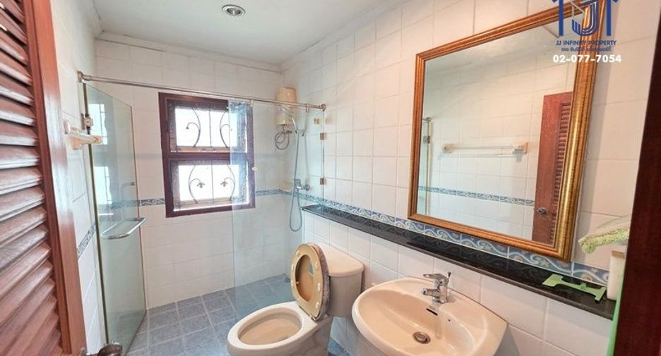 Casa en venta de 3 habitaciones en Sai Mai, Bangkok