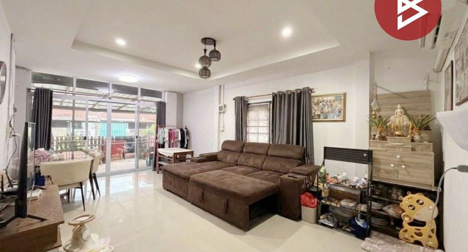 For sale 3 bedrooms house in Mueang Chachoengsao, Chachoengsao