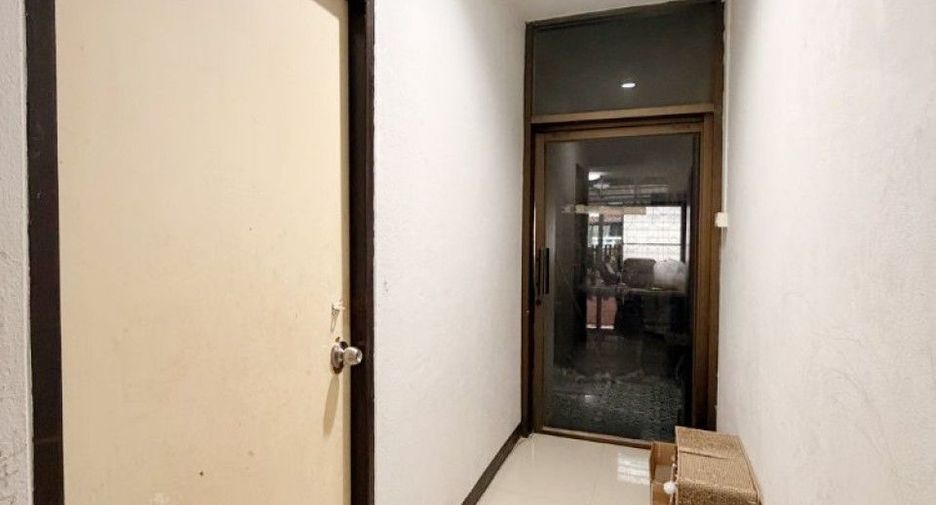 For sale 3 bedrooms house in Mueang Chachoengsao, Chachoengsao