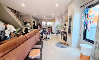 Reihenhaus zum Kauf mit 3 Zimmer in Mueang Udon Thani, Udon Thani