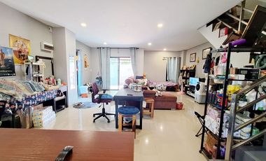 Reihenhaus zum Kauf mit 3 Zimmer in Mueang Udon Thani, Udon Thani