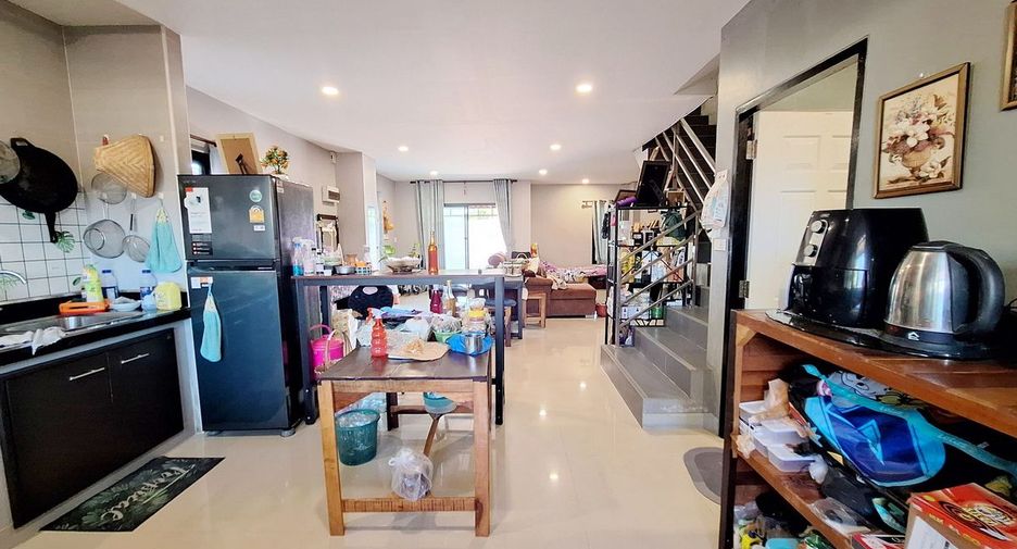 For sale 3 ベッドルーム townhouse in Mueang Udon Thani, Udon Thani