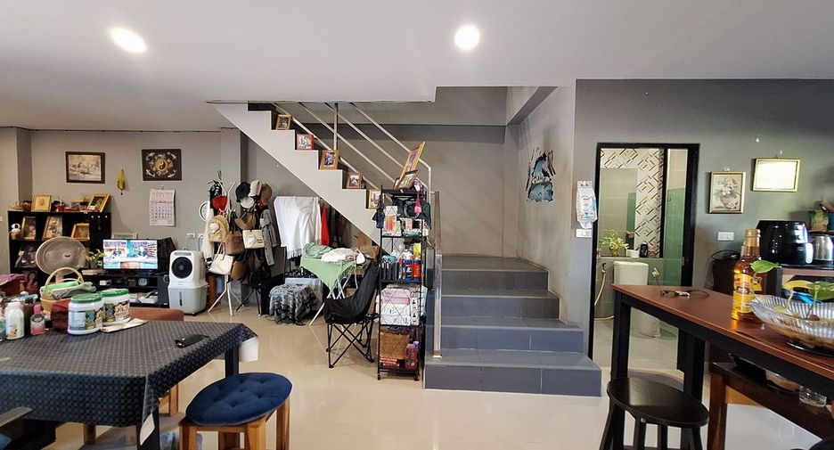 For sale 3 ベッドルーム townhouse in Mueang Udon Thani, Udon Thani
