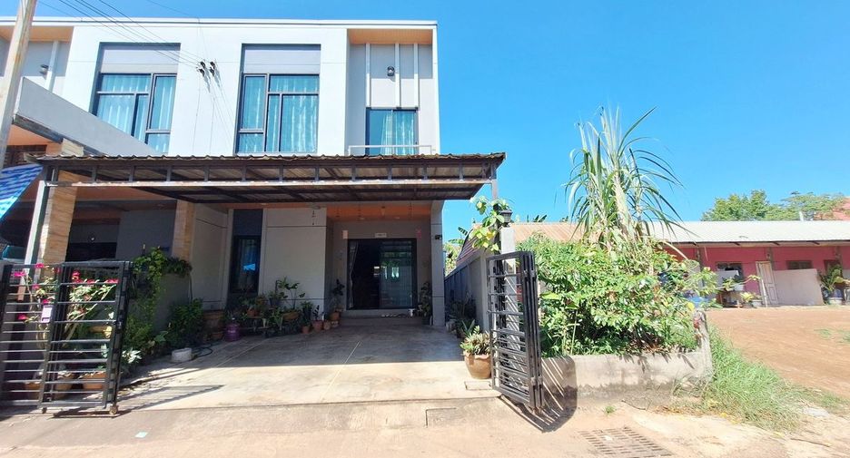 For sale 3 ベッドルーム townhouse in Mueang Udon Thani, Udon Thani