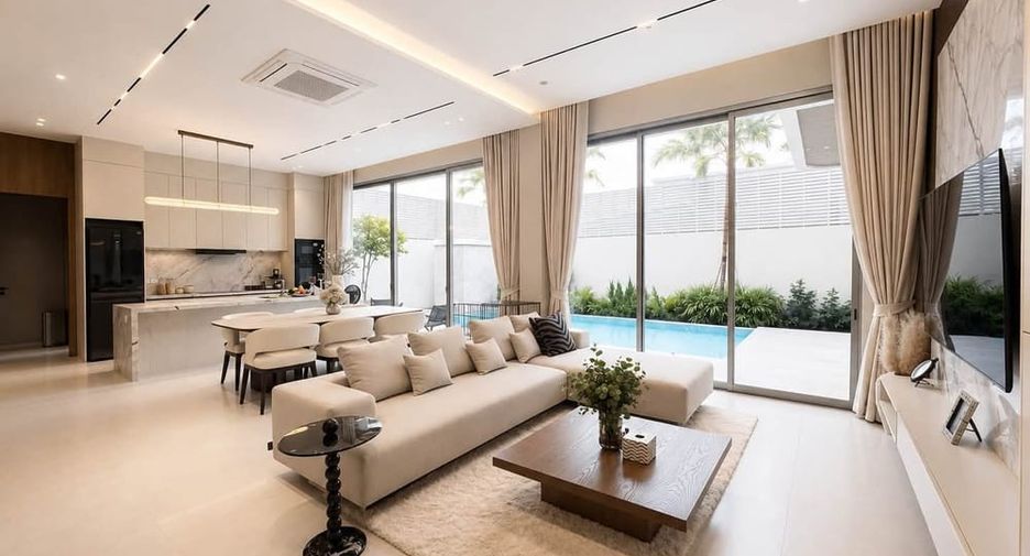 For rent 4 bedrooms villa in Bang Lamung, Chonburi
