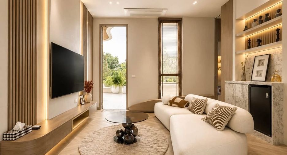 For rent 4 bedrooms villa in Bang Lamung, Chonburi