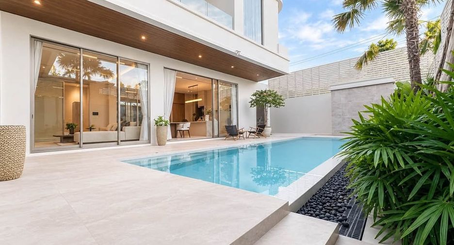 For rent 4 bedrooms villa in Bang Lamung, Chonburi