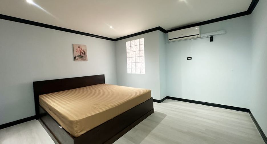 For sale 3 bedrooms condo in Bang Lamung, Chonburi