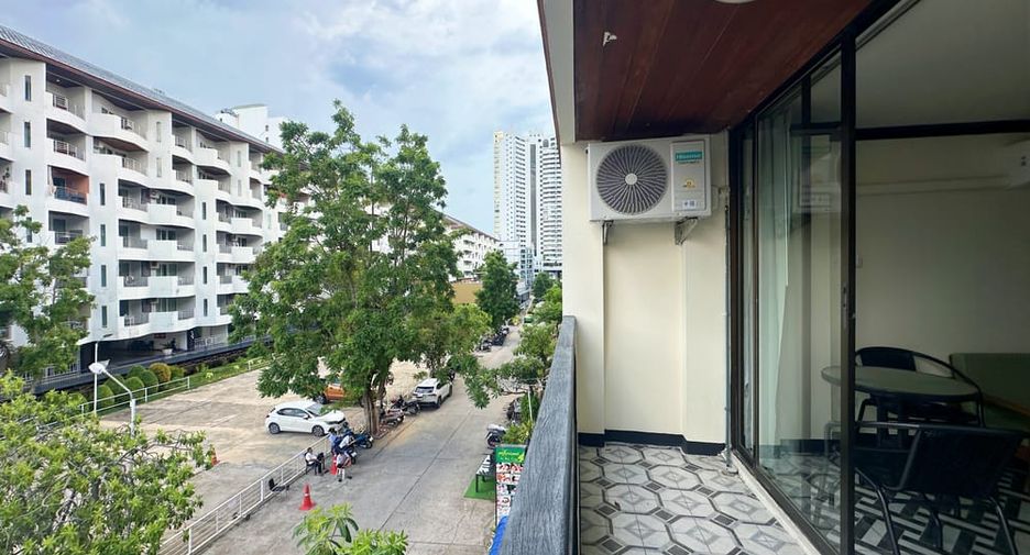 For sale 3 bedrooms condo in Bang Lamung, Chonburi