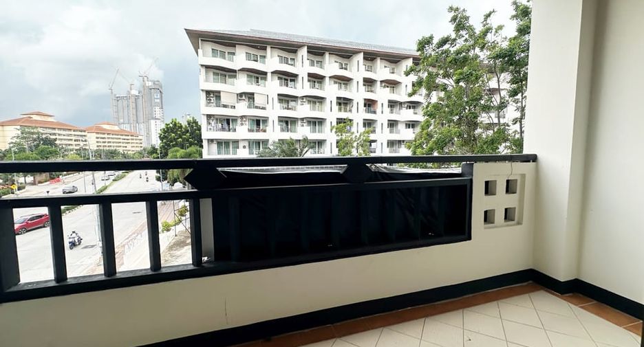 For sale 3 bedrooms condo in Bang Lamung, Chonburi