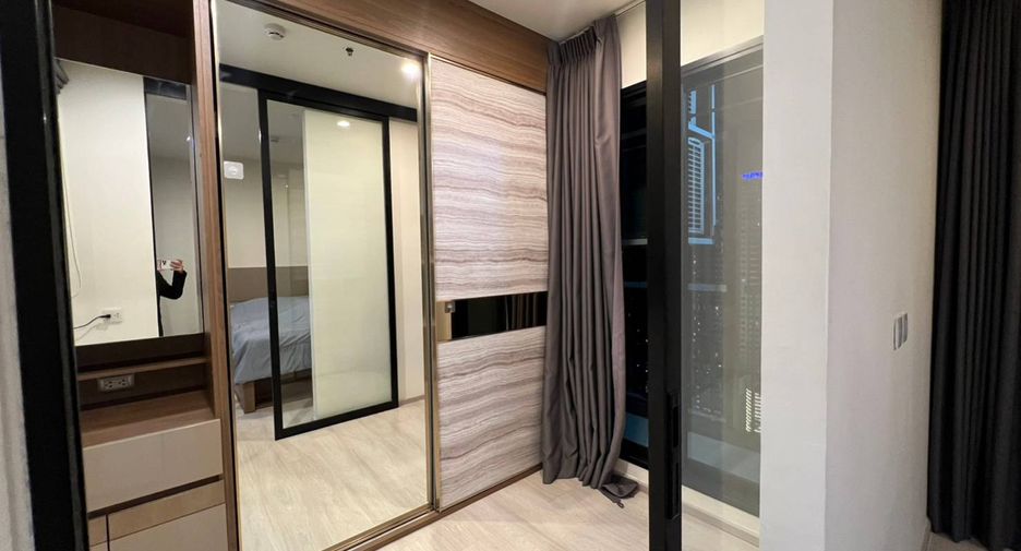 For sale 1 bed condo in Watthana, Bangkok