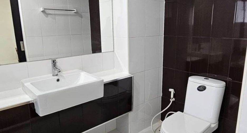 Аренда 2 спальни кондо в Si Racha, Чонбури