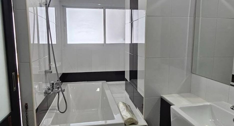 Аренда 2 спальни кондо в Si Racha, Чонбури