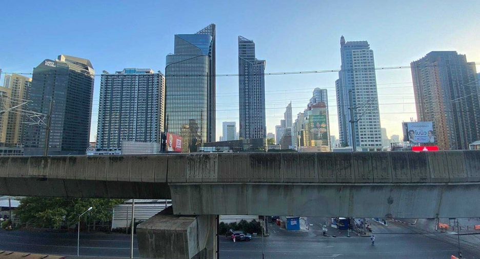 For sale 1 bed condo in Watthana, Bangkok