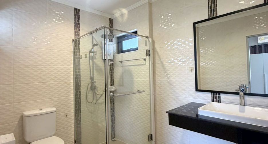 For rent 2 ベッドルーム townhouse in Mueang Chiang Mai, Chiang Mai