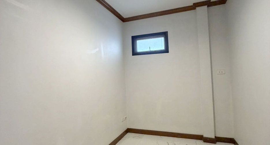 For rent 2 ベッドルーム townhouse in Mueang Chiang Mai, Chiang Mai