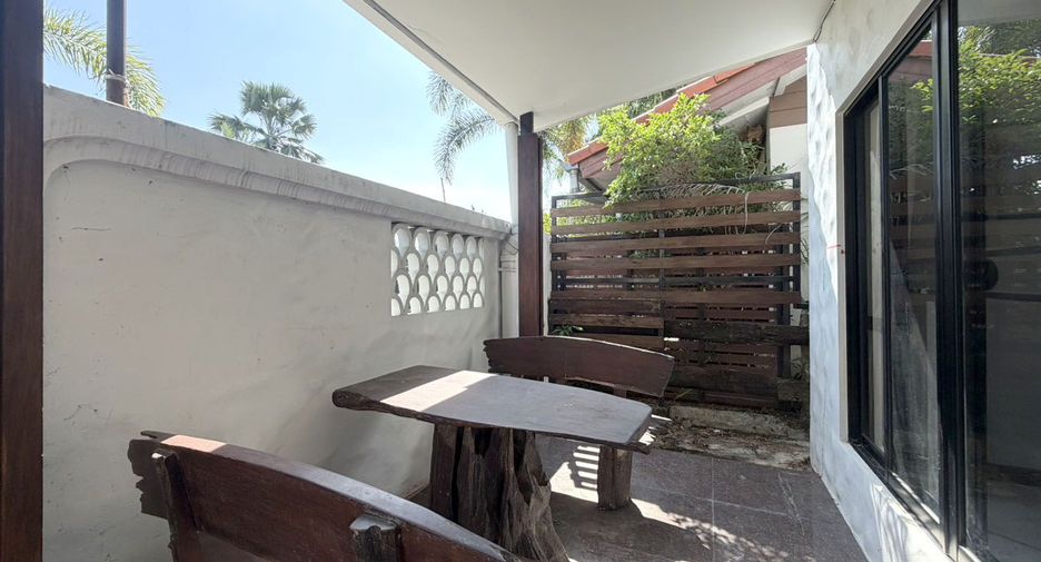 For rent 2 ベッドルーム townhouse in Mueang Chiang Mai, Chiang Mai