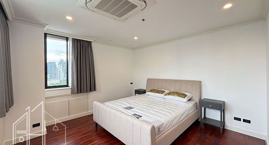 Condo en alquiler de 3 habitaciones en Khlong Toei, Bangkok