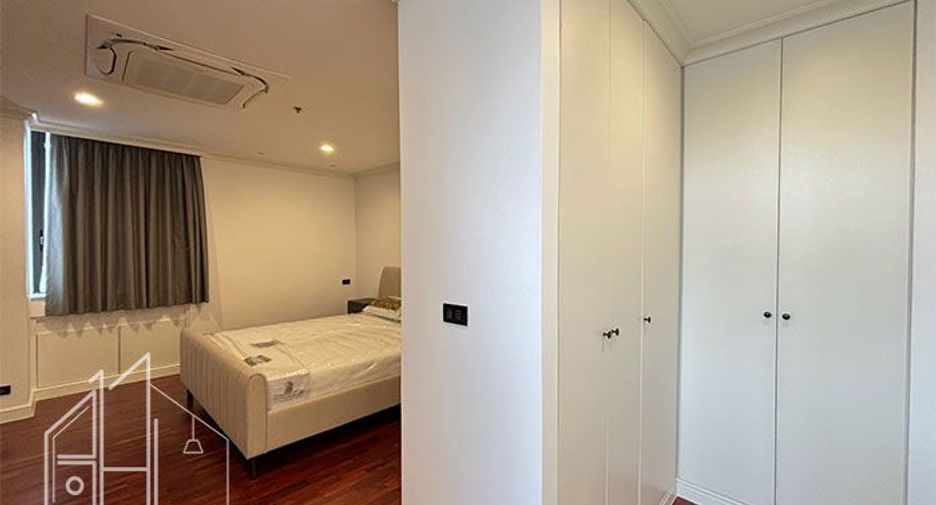 Condo en alquiler de 3 habitaciones en Khlong Toei, Bangkok