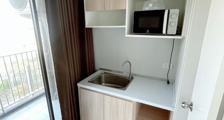 For sale 1 bed condo in Mueang Samut Prakan, Samut Prakan