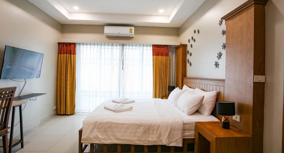Casa en alquiler de 5 habitaciones en Jomtien, Pattaya