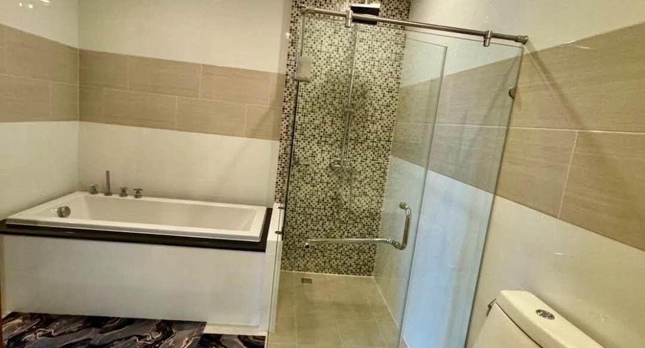 Condo en alquiler de 2 habitaciones 