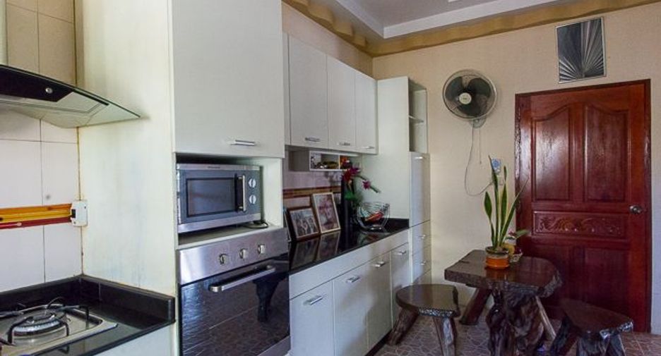 For sale 4 bedrooms house in Mueang Ubon Ratchathani, Ubon Ratchathani