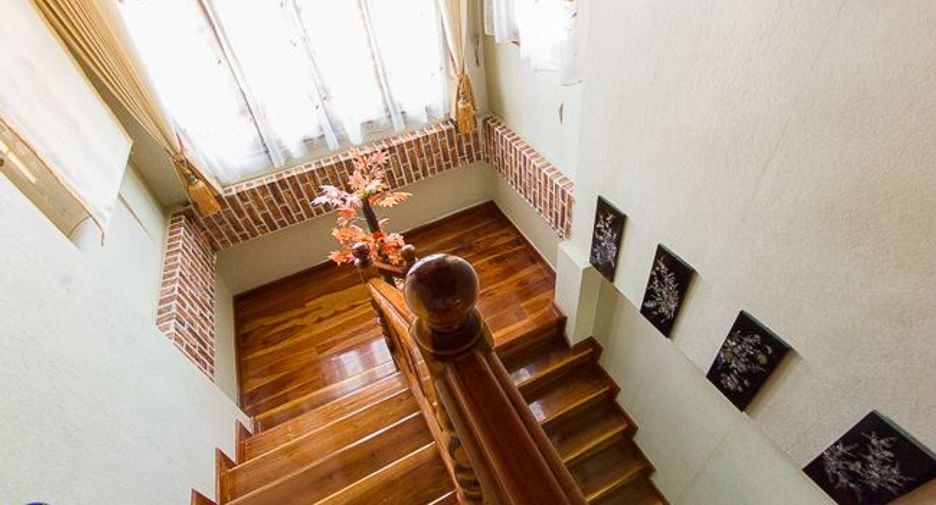 For sale 4 bedrooms house in Mueang Ubon Ratchathani, Ubon Ratchathani