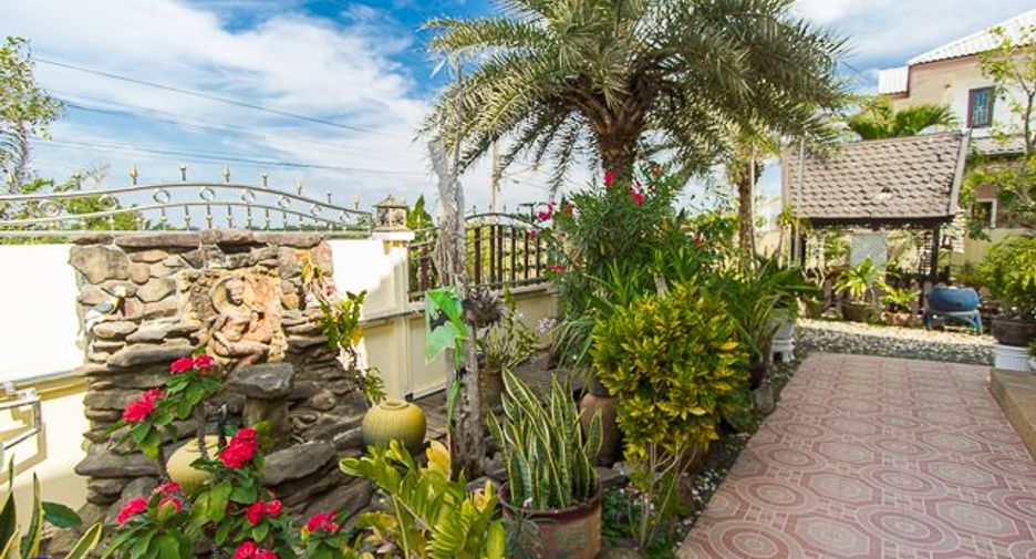 For sale 4 bedrooms house in Mueang Ubon Ratchathani, Ubon Ratchathani