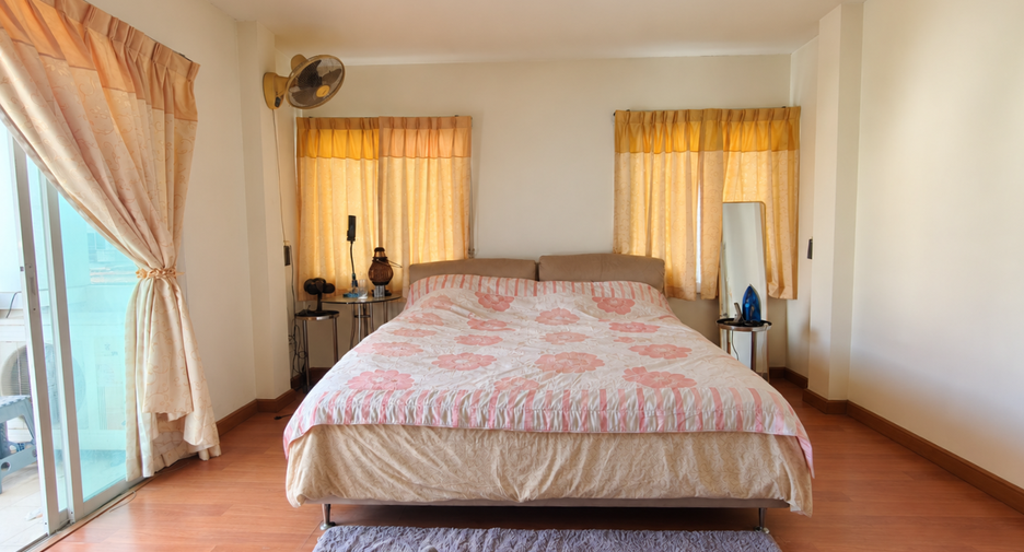 For sale 3 bedrooms house in Min Buri, Bangkok