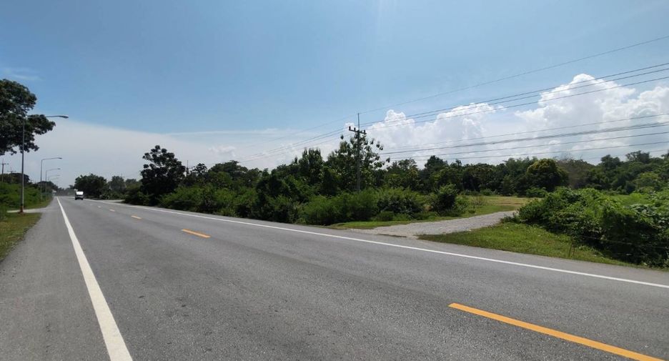 À louer terrain à U Thong, Suphan Buri