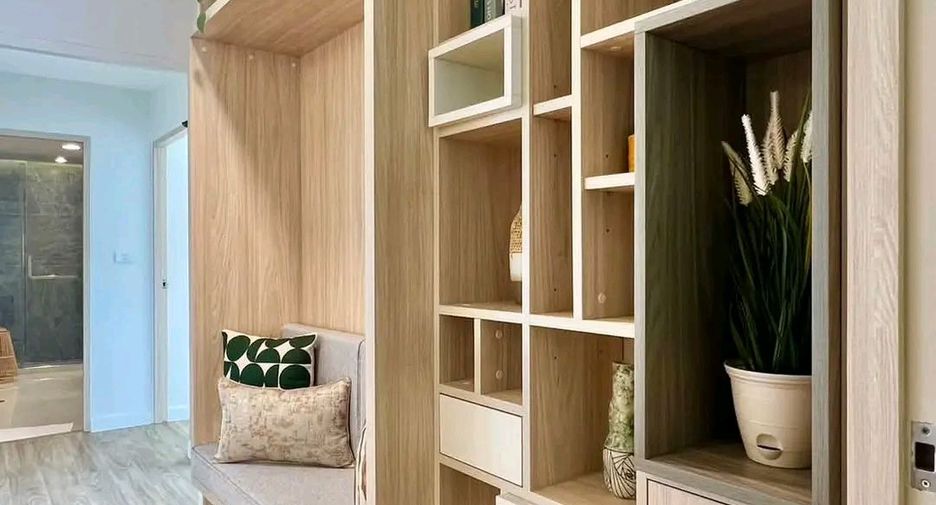 Продажа 4 спальни кондо в Щаттхана, Бангкок