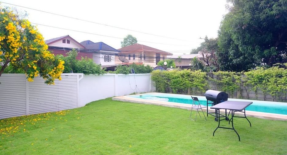 Villa zur Miete mit 5 Zimmer in Bang Na, Bangkok