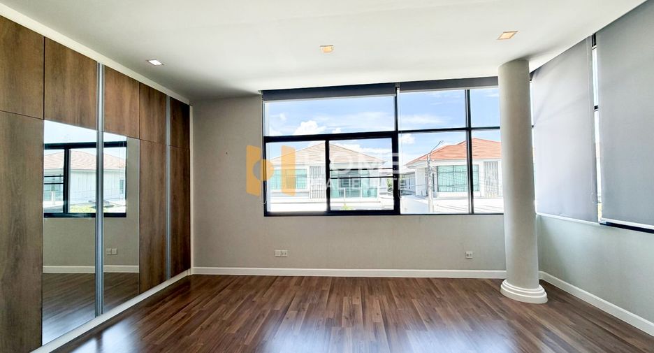 À vendre 4 chambres maison à Pak Kret, Nonthaburi