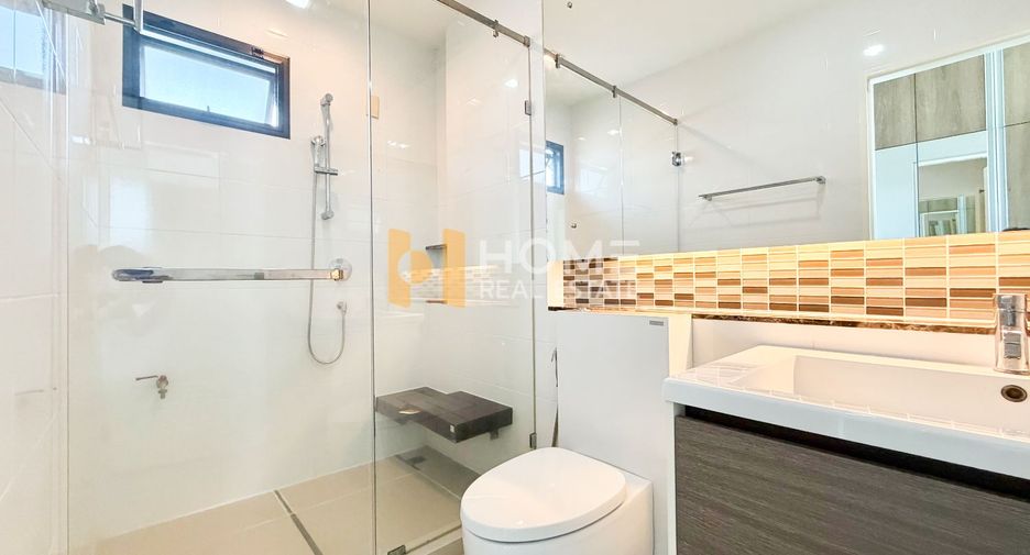 À vendre 4 chambres maison à Pak Kret, Nonthaburi