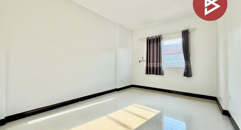 Reihenhaus zum Kauf mit 3 Zimmer in Mueang Samut Sakhon, Samut Sakhon