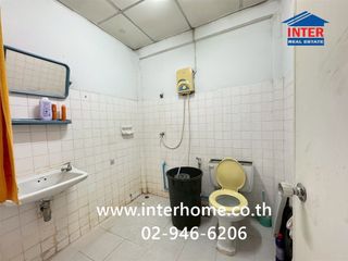 For sale 2 bedrooms townhouse in Lat Phrao, Bangkok