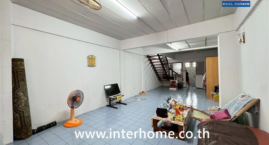 For sale 2 bedrooms townhouse in Lat Phrao, Bangkok