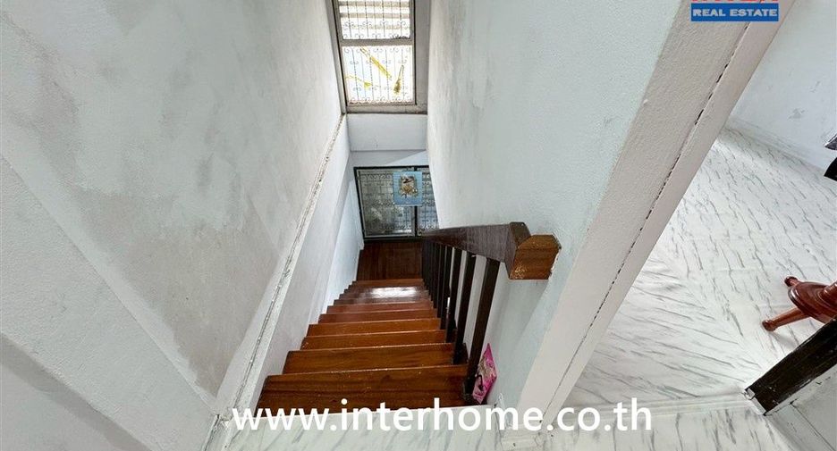 For sale 2 bedrooms townhouse in Lat Phrao, Bangkok