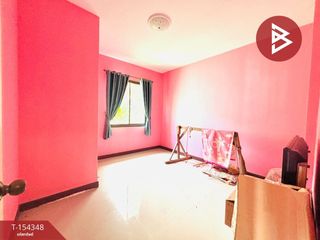 出售 2 卧室 独立屋 在 Si Racha, Chon Buri