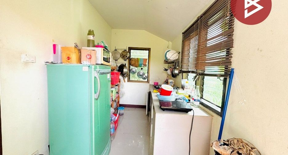 出售 2 卧室 独立屋 在 Si Racha, Chon Buri