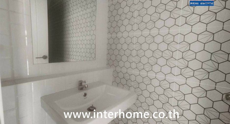 For rent and for sale 3 bedrooms townhouse in Bang Phli, Samut Prakan