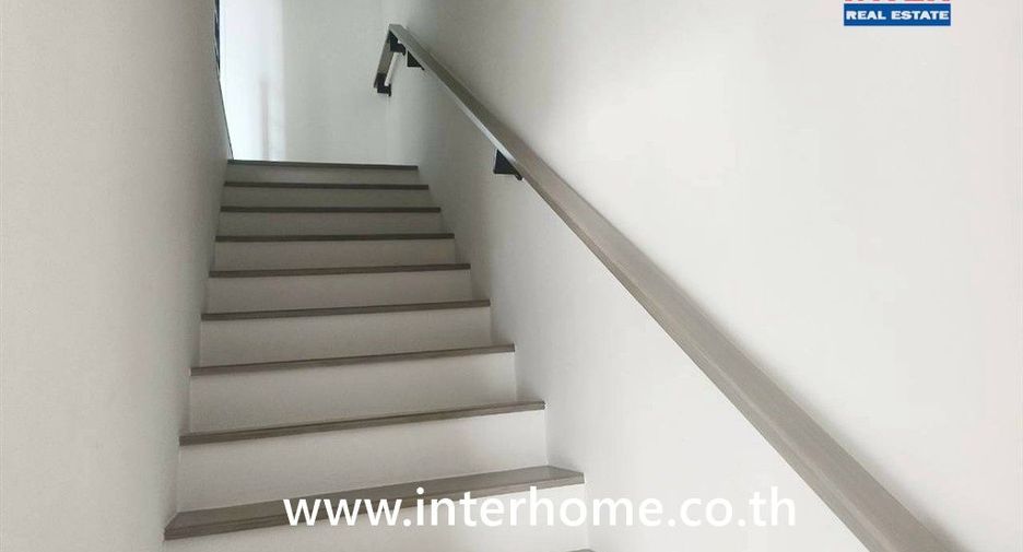 For rent and for sale 3 bedrooms townhouse in Bang Phli, Samut Prakan