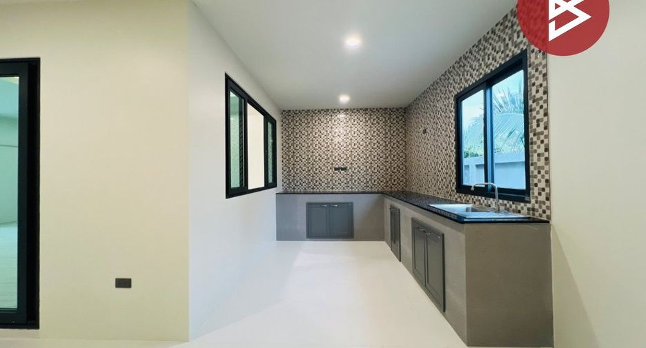 Haus zum Kauf mit 4 Zimmer in Mueang Samut Songkhram, Samut Songkhram