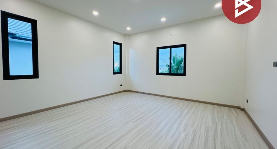 Haus zum Kauf mit 4 Zimmer in Mueang Samut Songkhram, Samut Songkhram